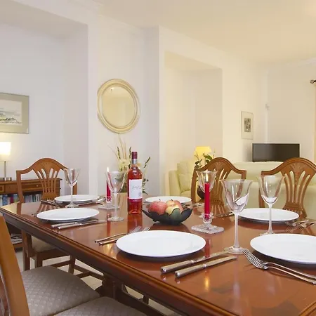 Casa Mcelroy Tias