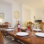 Casa Mcelroy تياس